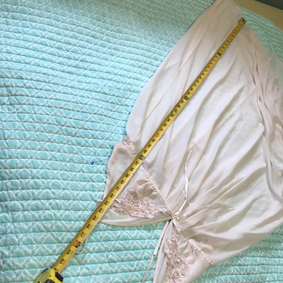 Sheer nightgown with ruffled bust - Picture 7 of 7